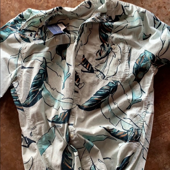 Hawaiian shirt - Picture 1 of 1